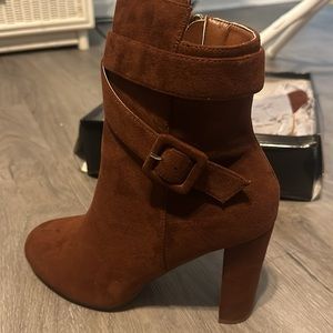 New York & Company brown boots